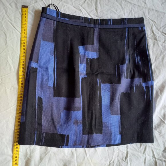 Blue and black graphic design mini skirt, MNG, Mango, size 4, EU 36 - Picture 2 of 8